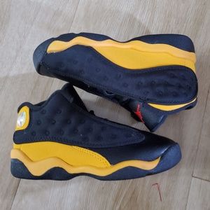 Air Jordan's 13 Retro (Melo Class of 2002)
